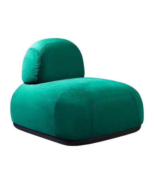 Minimalist Green Velvet Lounge Chair – Oversized Modern Armchair, Cozy Accent Seating